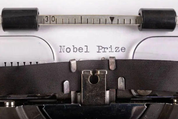 istockphoto-1193380215-612×612 nobel per l'economia a Claudia Goldin